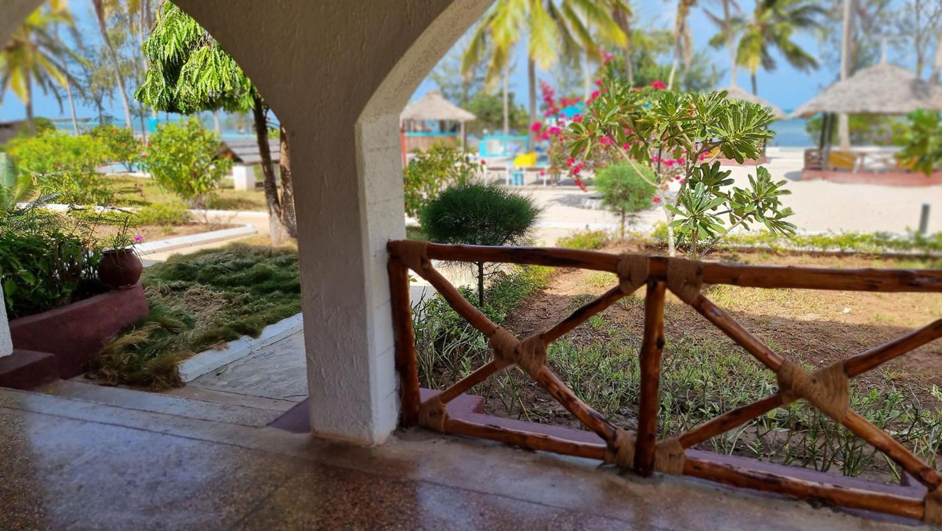F-Zeen Boutique Hotel Zanzibar Uroa Luaran gambar